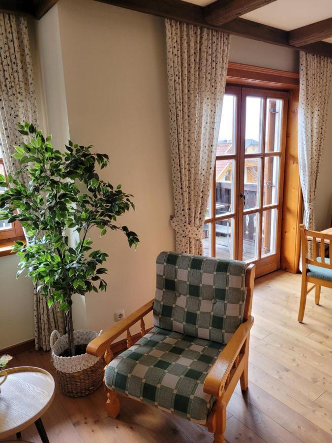 Appartement Liisa บาด ไคลน์เคิร์ชไฮม์ ภายนอก รูปภาพ